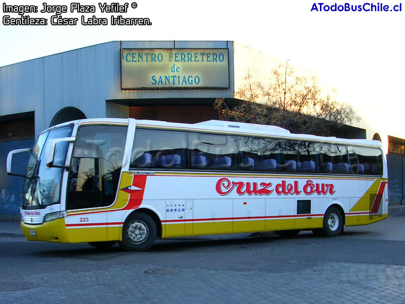 Busscar Vissta Buss LO / Mercedes Benz O-400RSE / Cruz del Sur