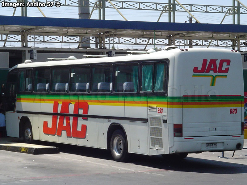 Marcopolo Viaggio GV 1000 / Mercedes Benz O-400RSE / Buses JAC