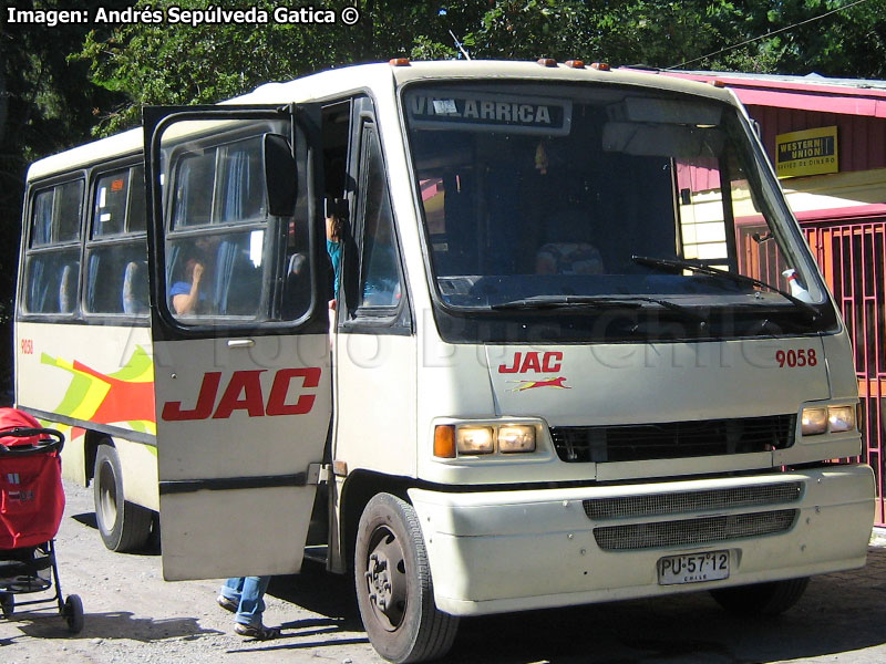 Marcopolo Senior GV / Mercedes Benz LO-814 / Buses JAC