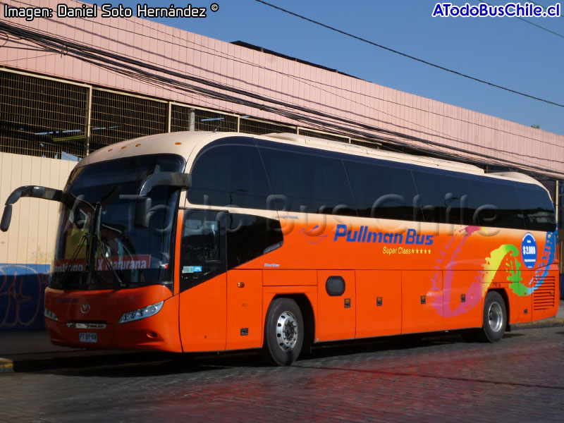 Young Man StarLiner JNP6126L / Pullman Bus Costa Central S.A.