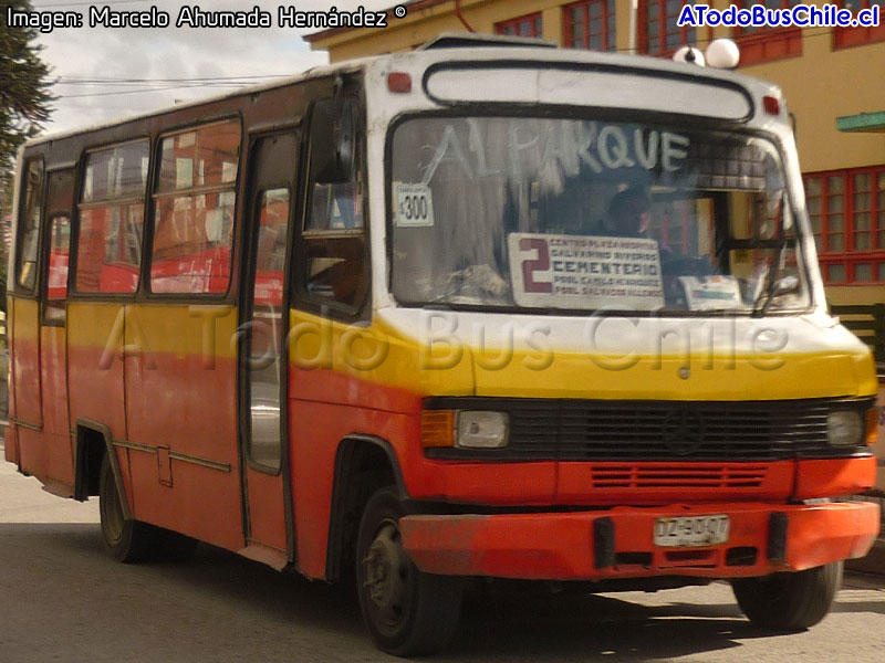 Carrocerías LR Bus / Mercedes Benz LO-809 / Línea N° 2 Castro