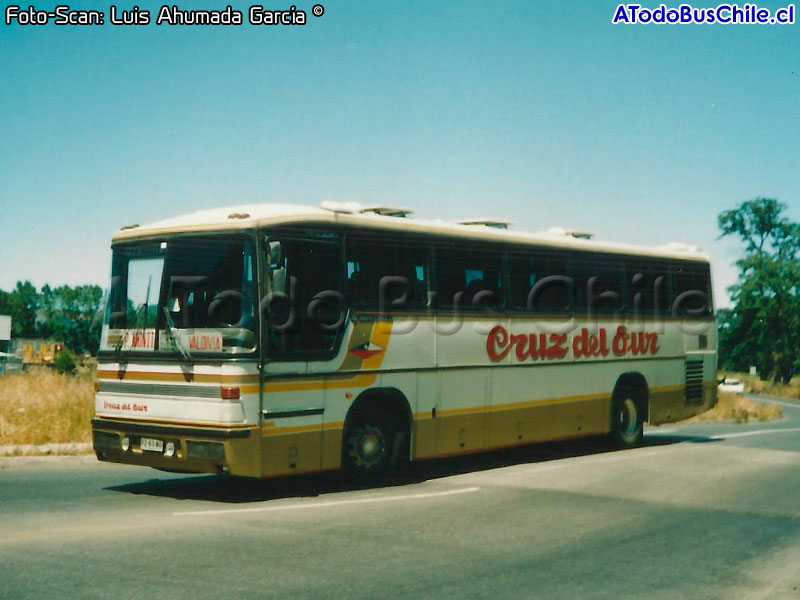 Marcopolo Viaggio GIV 1100 / Mercedes Benz O-371RS / Cruz del Sur