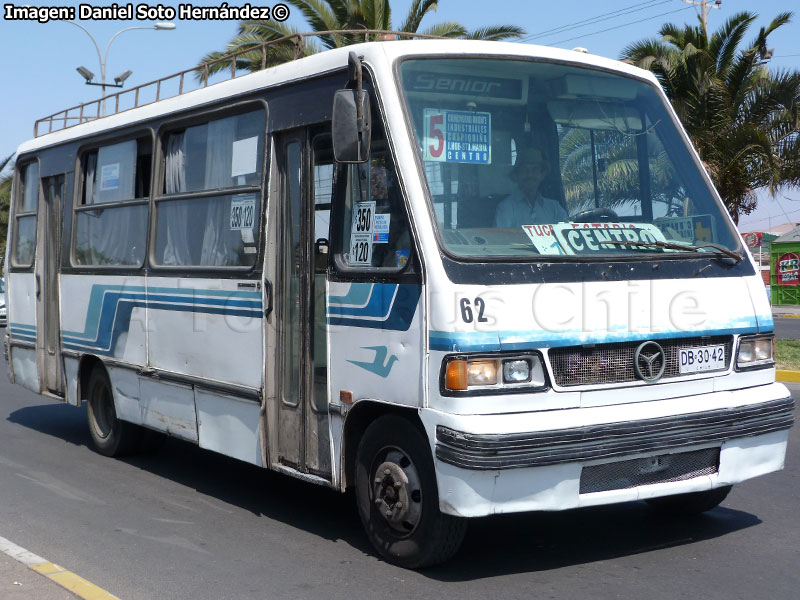 Marcopolo Senior / Mercedes Benz LO-812 / ETRAPAS S.A. (Recorrido N° 5) Arica