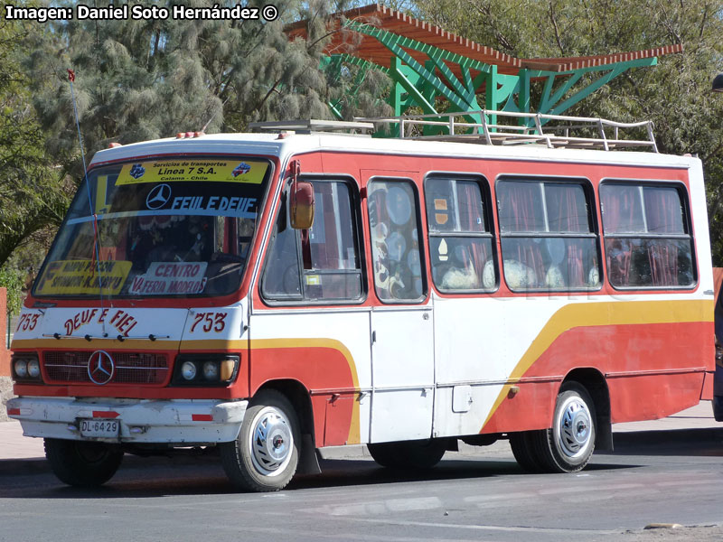 Marcopolo Senior / Mercedes Benz LO-809 / Línea Nº 7 S.A. Calama