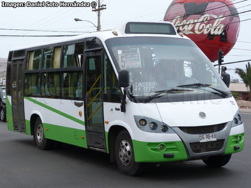 Metalpar Rayén (Youyi Bus ZGT6805DG) / ETRAPAS S.A. (Recorrido N° 5) Arica