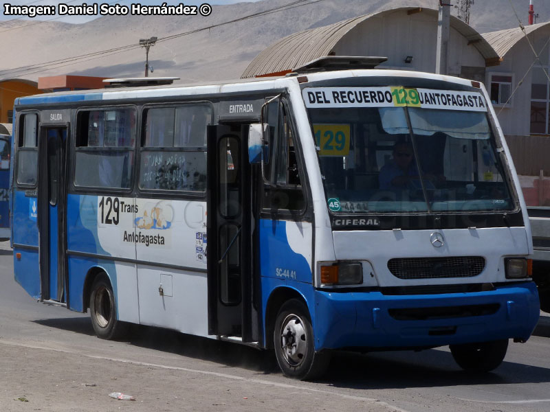 Ciferal Agilis / Mercedes Benz LO-814 / Línea N° 129 Trans Antofagasta