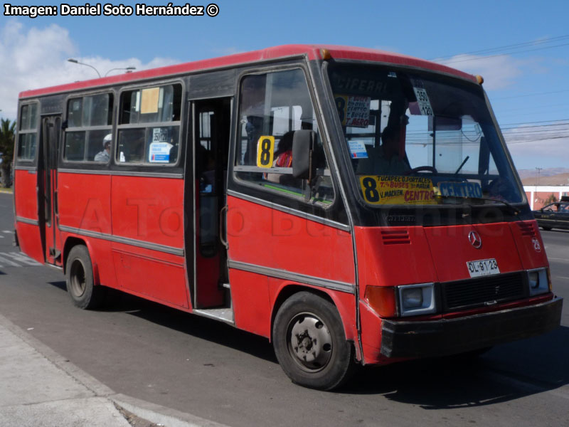 Ciferal Mikron / Mercedes Benz LO-809 / Taxibuses 7 y 8 (Recorrido N° 8) Arica