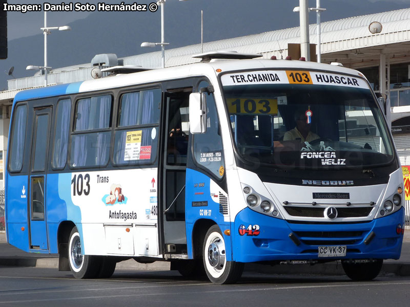 Neobus Thunder + / Mercedes Benz LO-915 / Línea N° 103 Trans Antofagasta