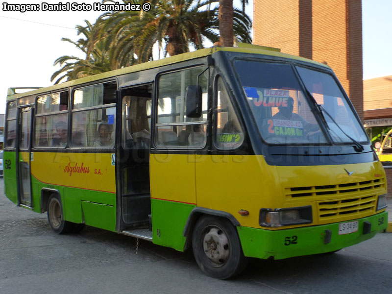 MOV Mini Bus / Mercedes Benz OF-812 / Agdabus S.A.