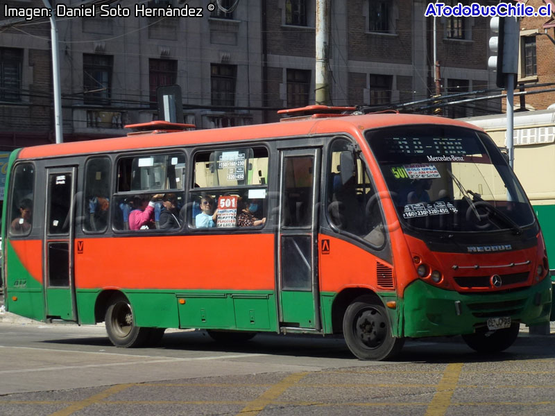 Neobus Thunder + / Mercedes Benz LO-915 / TMV 5 Gran Valparaíso S.A.