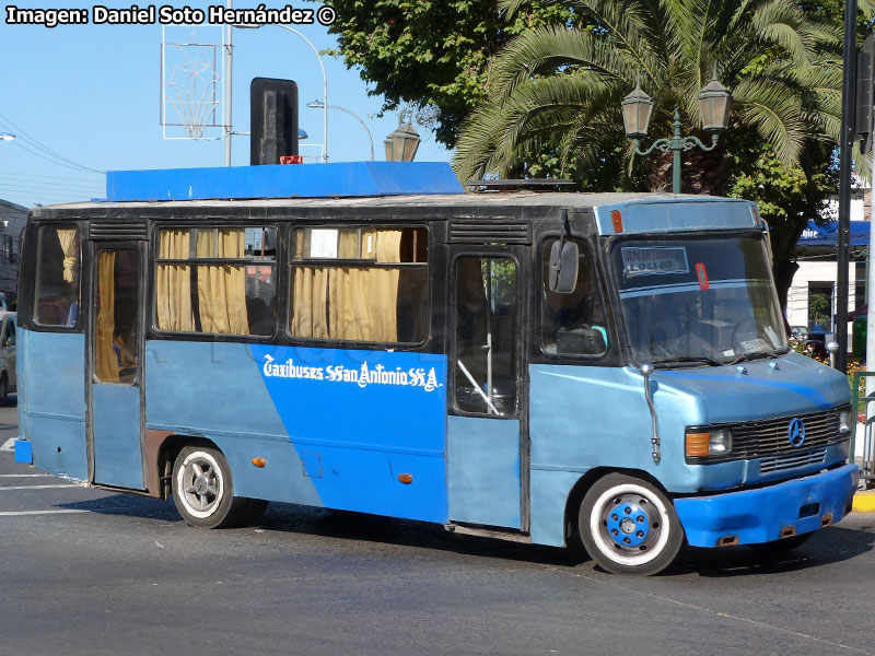 Cuatro Ases PH-50 / Mercedes Benz LO-809 / Taxibuses San Antonio S.A.