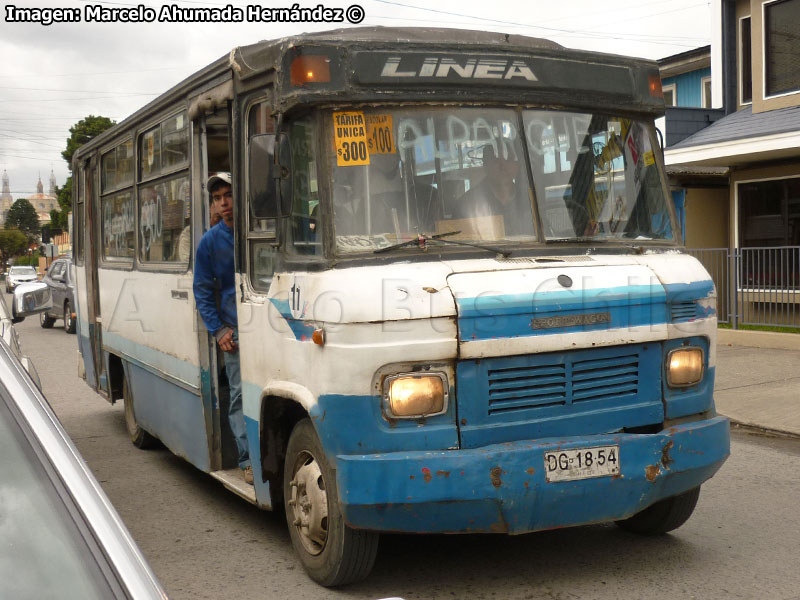 Sport Wagon / Mercedes Benz LO-708E / Línea Nº 1 Castro (Servicio Especial)