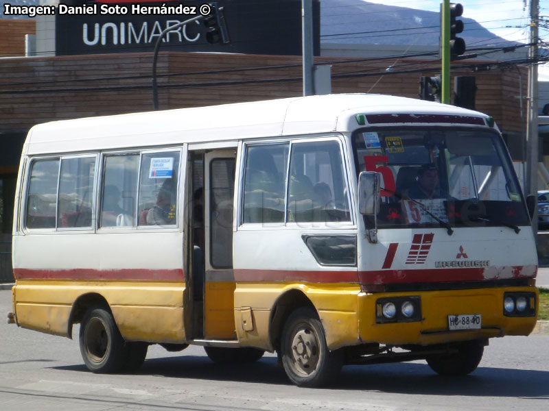 Mitsubishi Rosa / Línea Nº 5 Coyhaique