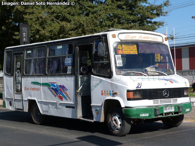 Carrocerías LR Bus / Mercedes Benz LO-814 / Línea San Ambrosio Variante Nº 4 (Linares)