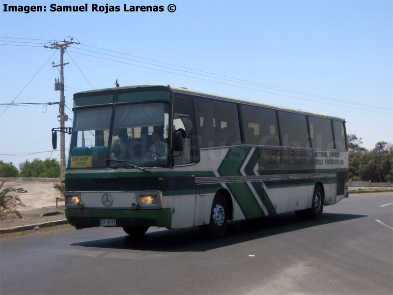 Vetter / Mercedes Benz O-303 / Liceo Agrícola Francisco Napolitano