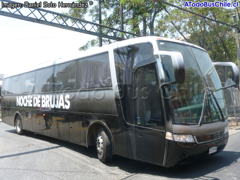 Busscar Vissta Buss LO / Scania K-340 / Tur Bus (Al servicio de Grupo Noche de Brujas)