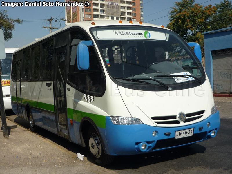 Metalpar Pucará IV Evolution / Mercedes Benz LO-915 / Edificio Parque Araucano