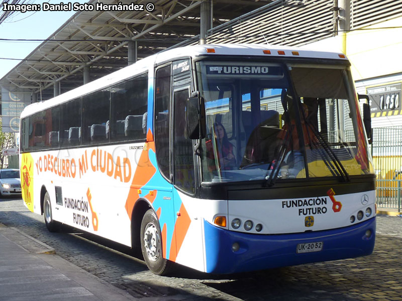 Busscar El Buss 340 / Mercedes Benz O-400RSE / Fundación Futuro