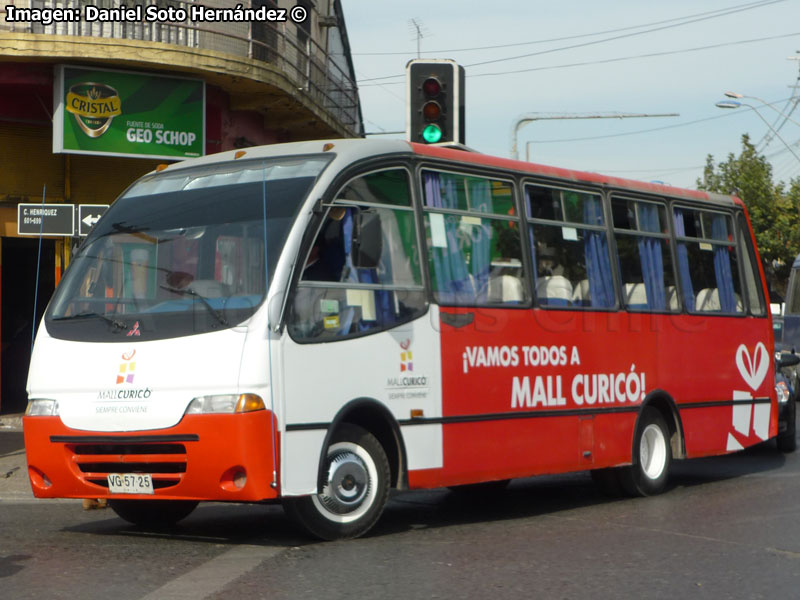 Metalpar Aysén / Mitsubishi FE659HZ6SL / Acercamiento Gratuito Mall Curicó