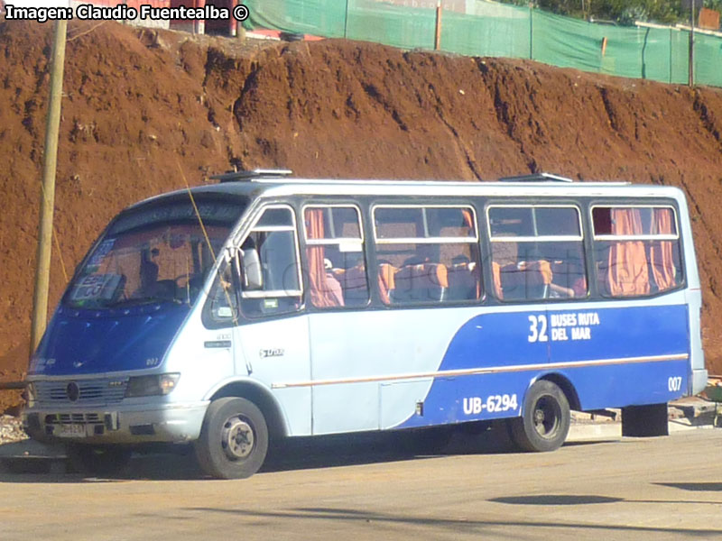 Carrocerías LR Bus / Mercedes Benz LO-914 / Particular (Al servicio de Constructora EBCO S.A.)