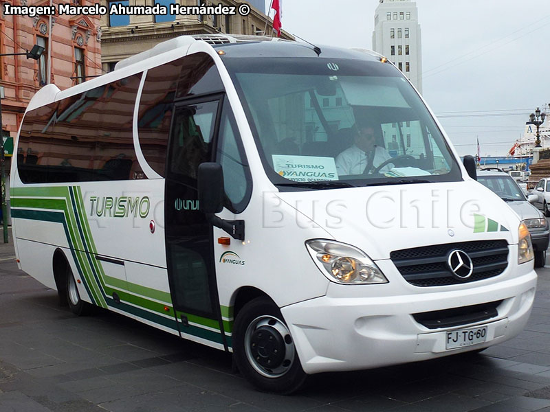 UNVI Compa / Mercedes Benz Vario 818D / Turismo Yanguas