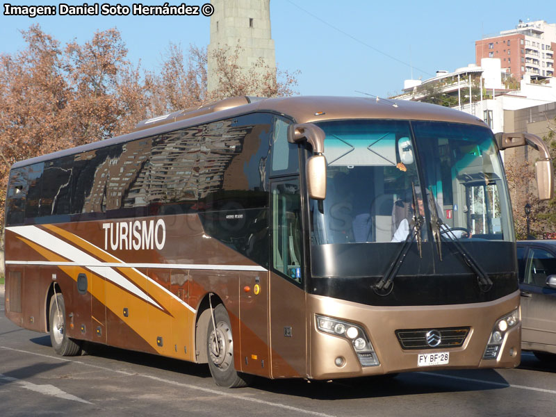 Golden Dragon Bus XML6137J13 / Ruta Randolph Turismo