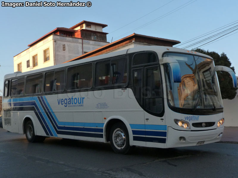 Comil Campione 3.45 / Mercedes Benz O-400RSE / Vega Tour