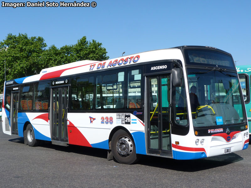 NuovoBus Menghi / Agrale MT-17.0LE / Línea N° 26 Retiro - Flores Sur (Buenos Aires - Argentina)