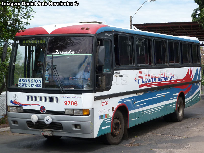 Marcopolo Viaggio GV 1000 / Mercedes Benz OF-1318 / Flecha de Oro (Paraguay)