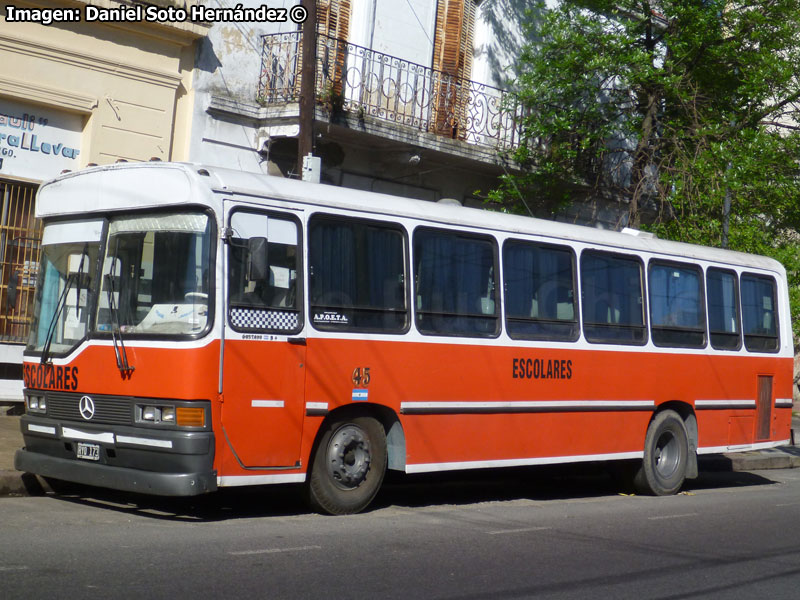 Carrocerías La Favorita / Mercedes Benz OHL-1320 / Transporte Escolar Buenos Aires (Argentina)