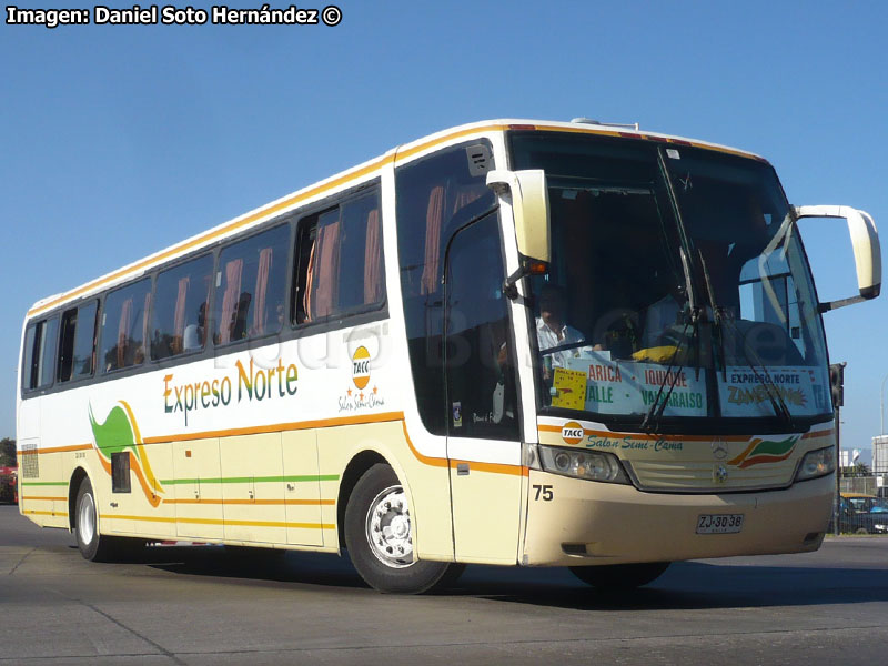 Busscar Vissta Buss LO / Mercedes Benz O-400RSE / TACC Expreso Norte - Zambrano