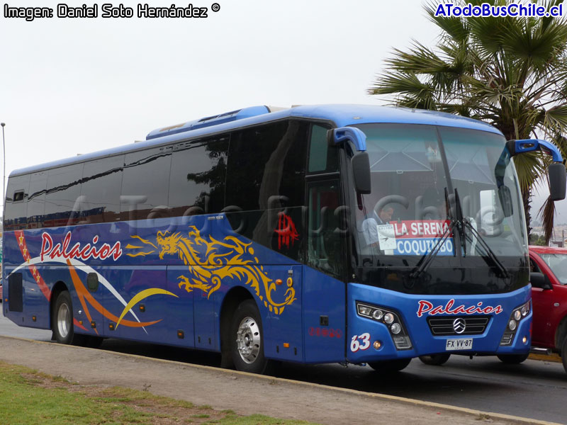 Golden Dragon Bus XML6137J13 / Buses Palacios