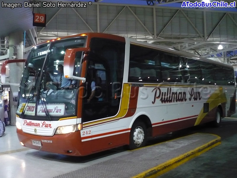 Busscar Vissta Buss LO / Volvo B-12R / Pullman Sur