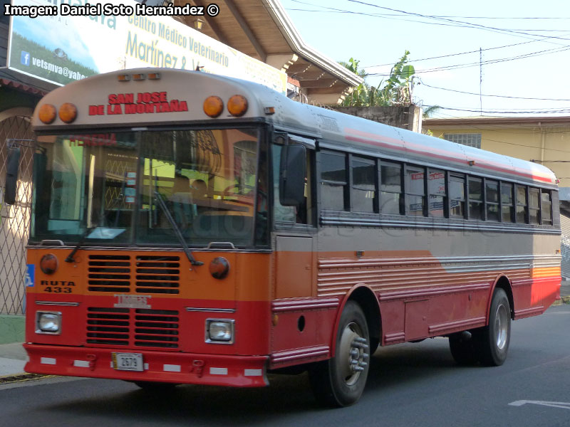 Thomas Saf-T-Liner / Transportes del Norte Ltda. (Costa Rica)