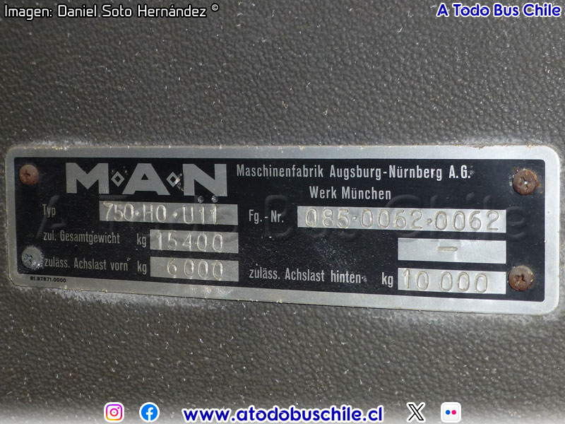 Placa de Fabricación MAN 750-HO-Ü11 / Cruz del Sur