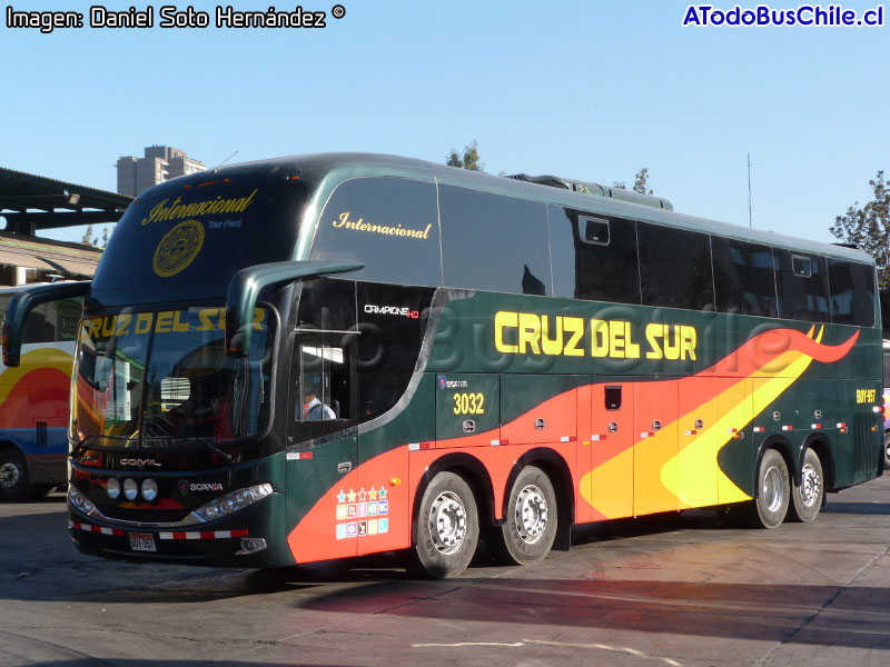 Comil Campione HD / Scania K-410B 8x2 / Cruz del Sur (Perú)