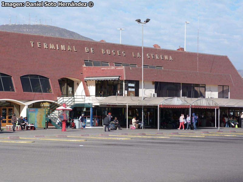 Zona de Andenes Terminal de Buses ATB La Serena