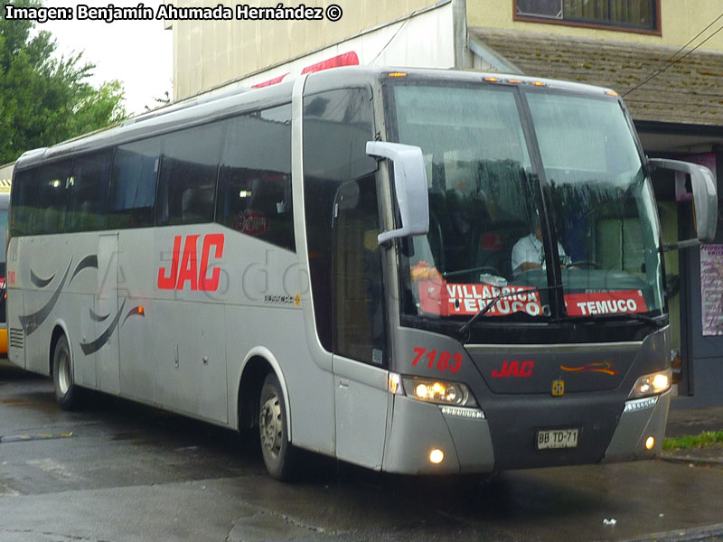 Busscar Vissta Buss Elegance 360 / Mercedes Benz O-500R-1830 / Buses JAC