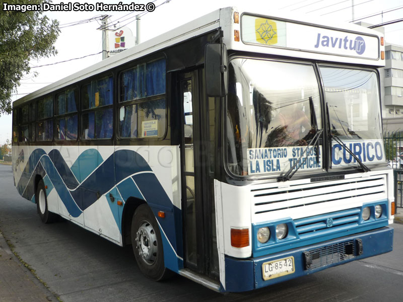 Busscar Urbanus / Mercedes Benz OF-1318 / Buses Javitur