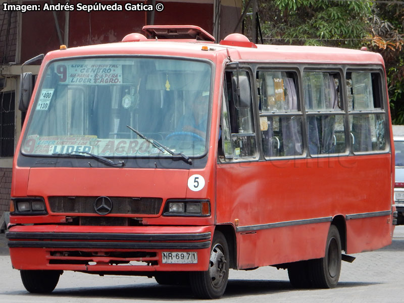 Marcopolo Senior / Mercedes Benz LO-812 / Taxibuses 7 y 8 (Recorrido N° 9) Arica