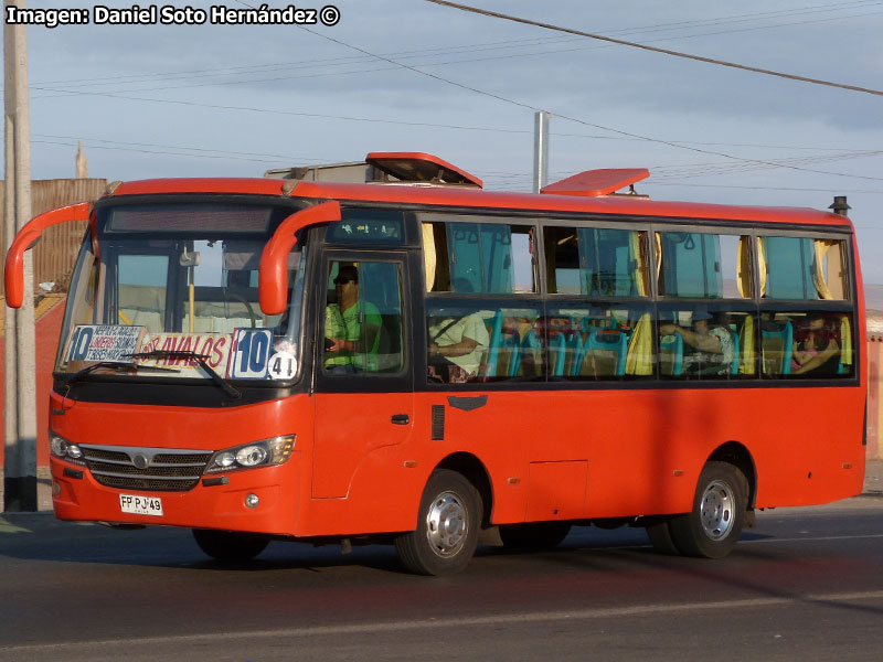Metalpar Maule (Youyi Bus ZGT6718 Extendido) / Transportes Línea 2 S.A. (Recorrido N° 10) Arica