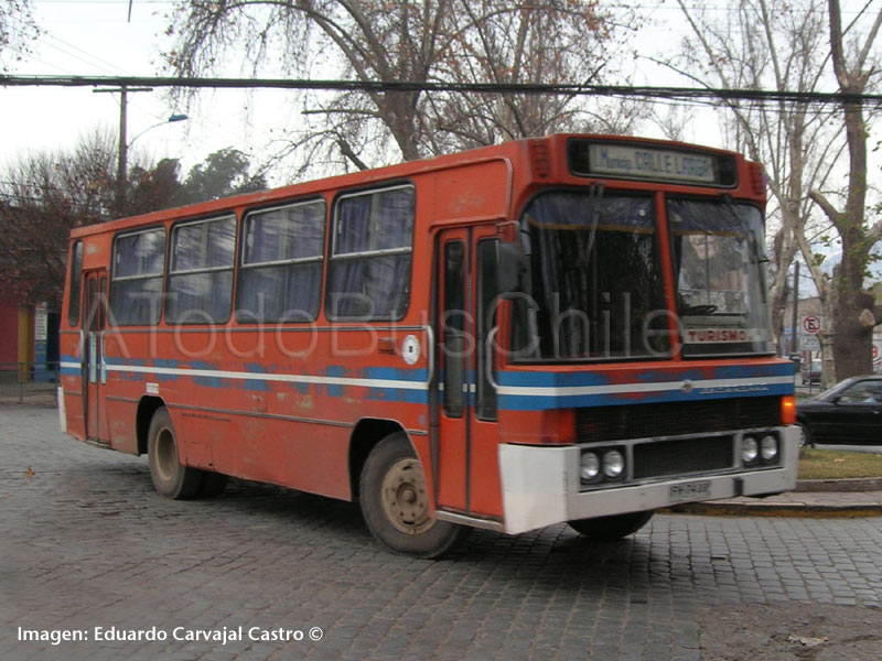 Marcopolo San Remo / Mercedes Benz LPO-1113 / I. M. de Calle Larga (Región de Valparaíso)
