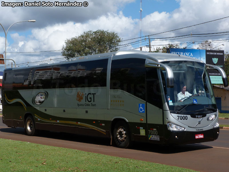 Irizar Century III 3.70 / Volvo B-290R Euro5 / Iguassu Globo Tours (Paraná - Brasil)